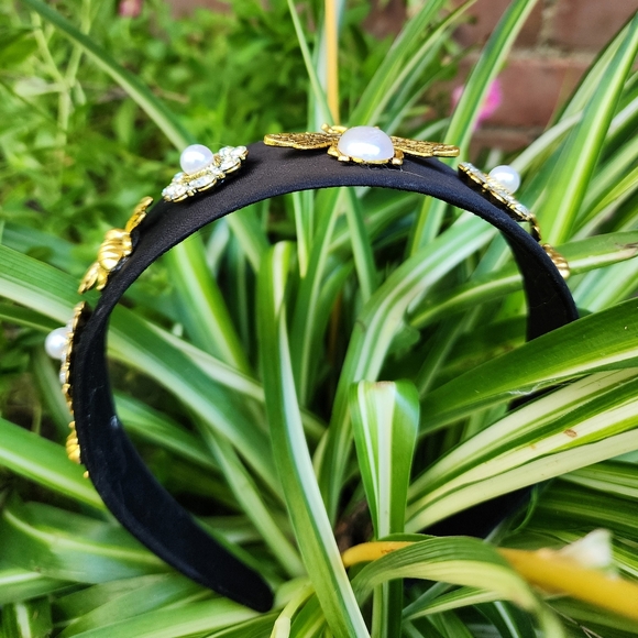 Queen Bee Headband - Picture 3 of 3